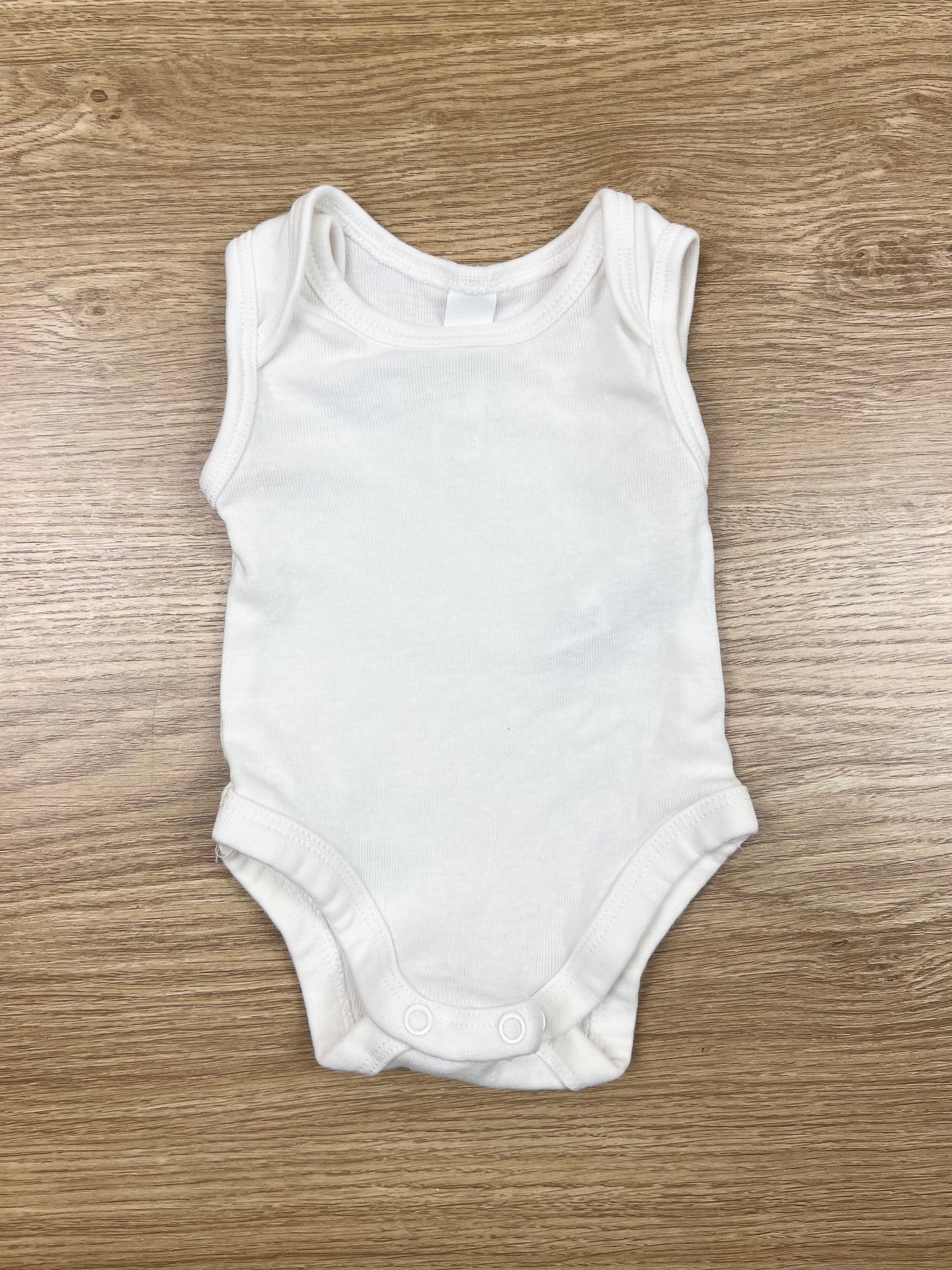 Dymples White Sleeveless Bodysuit - Size 00000