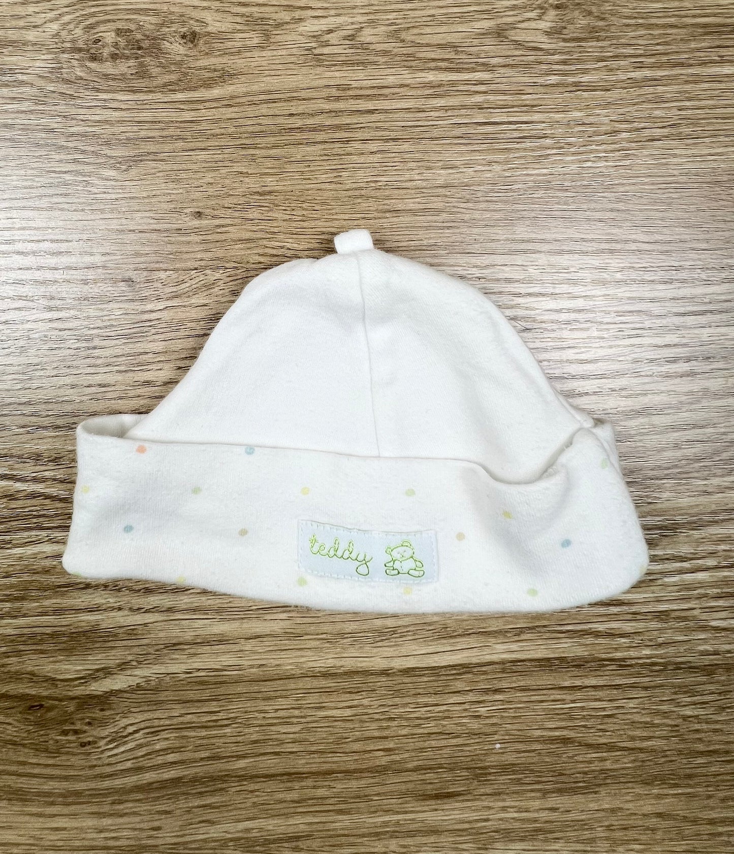 White Baby Beanie - Size 000